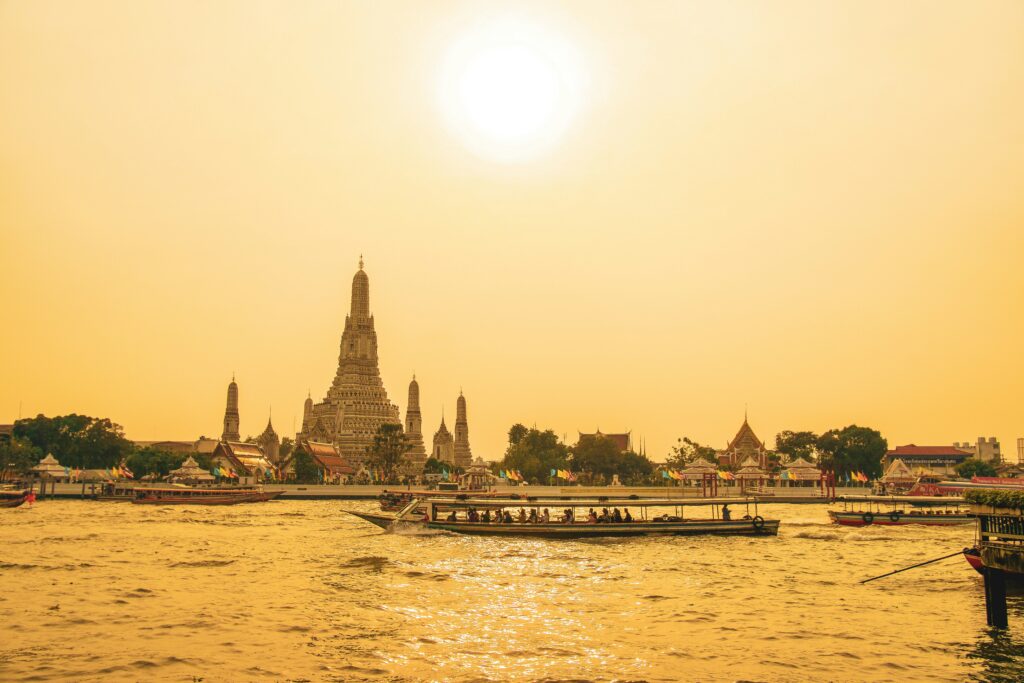 ©unsplash/steven-wilcox - Fliege im September 2026 mit Saudia von München nach Bangkok. Hin- und Rückflug inklusive 23 kg Aufgabegepäck bereits ab 486 €. Jetzt den neuen Catch of the Day entdecken!